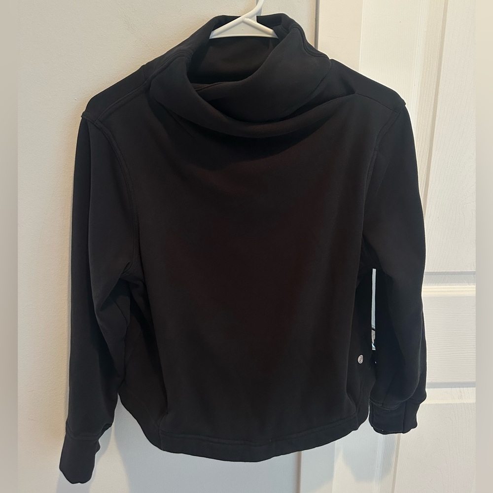 Apana Yoga Black Cowl neck pullover, size S